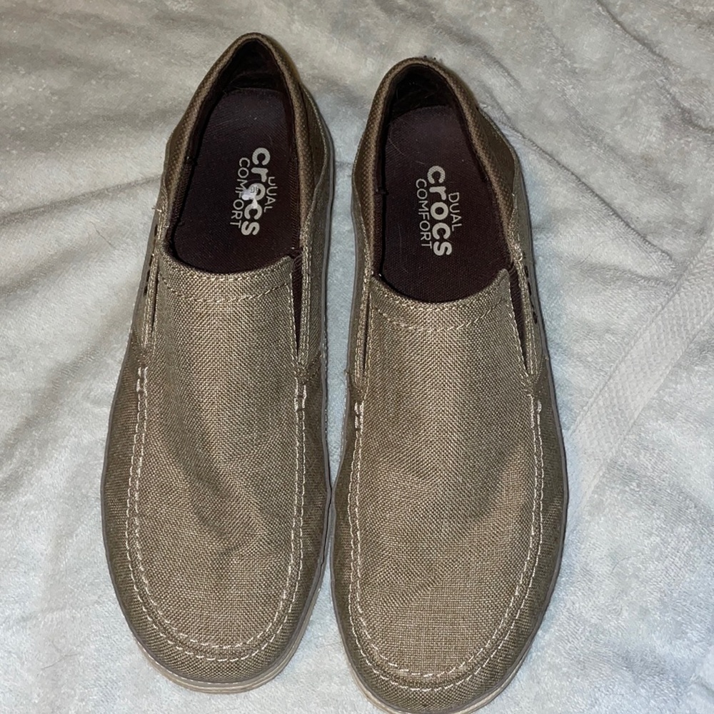 Men’s Crocs Slip on’s